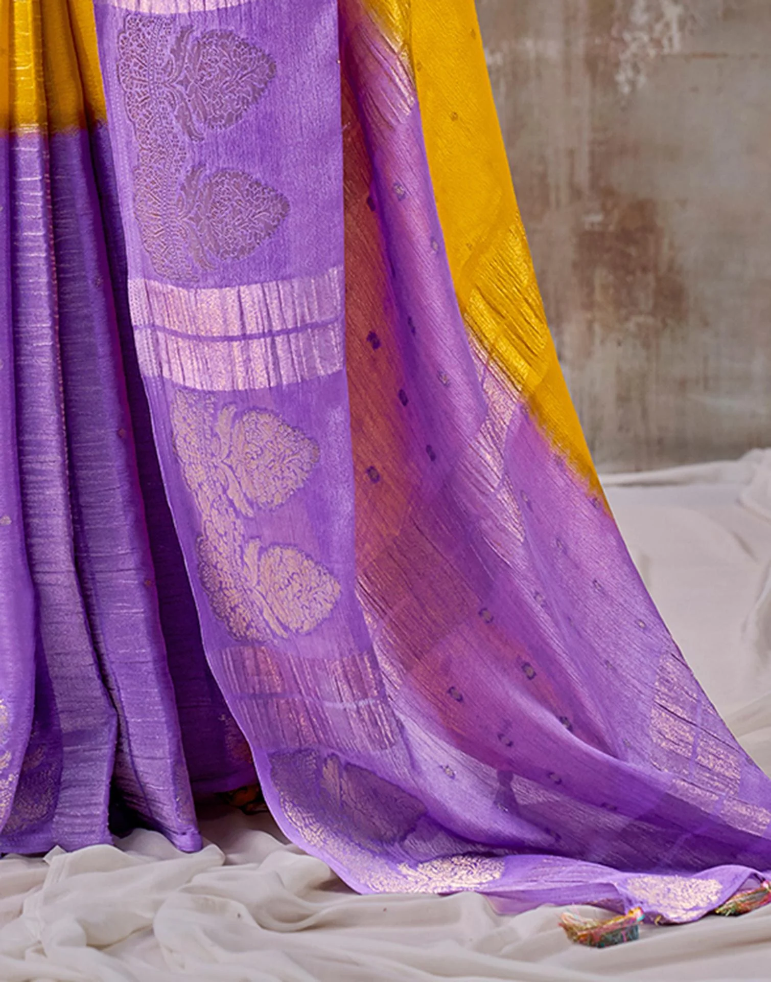 Yellow Chinnon Chiffon Woven Saree - Image 6
