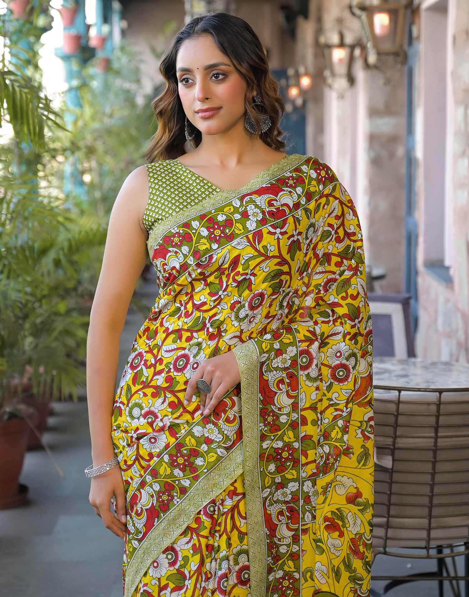 Yellow Cotton Floral Printed Saree - Image 2