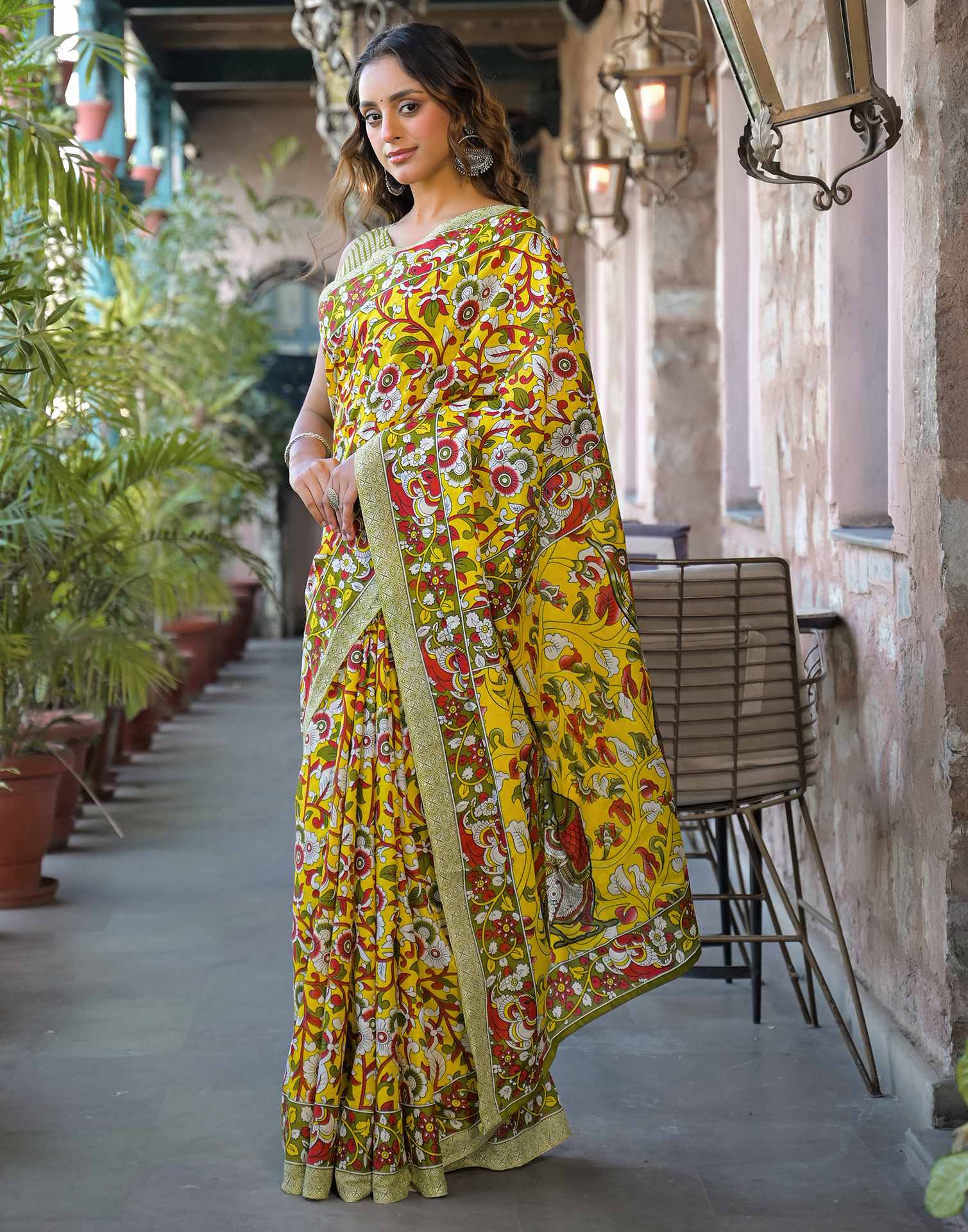 Yellow Cotton Floral Printed Saree - Image 5