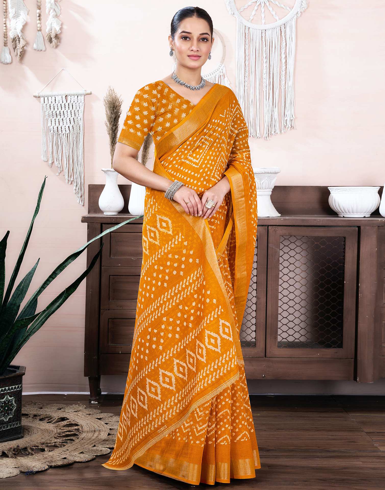 Yellow Cotton Linen Printed Saree - Image 5