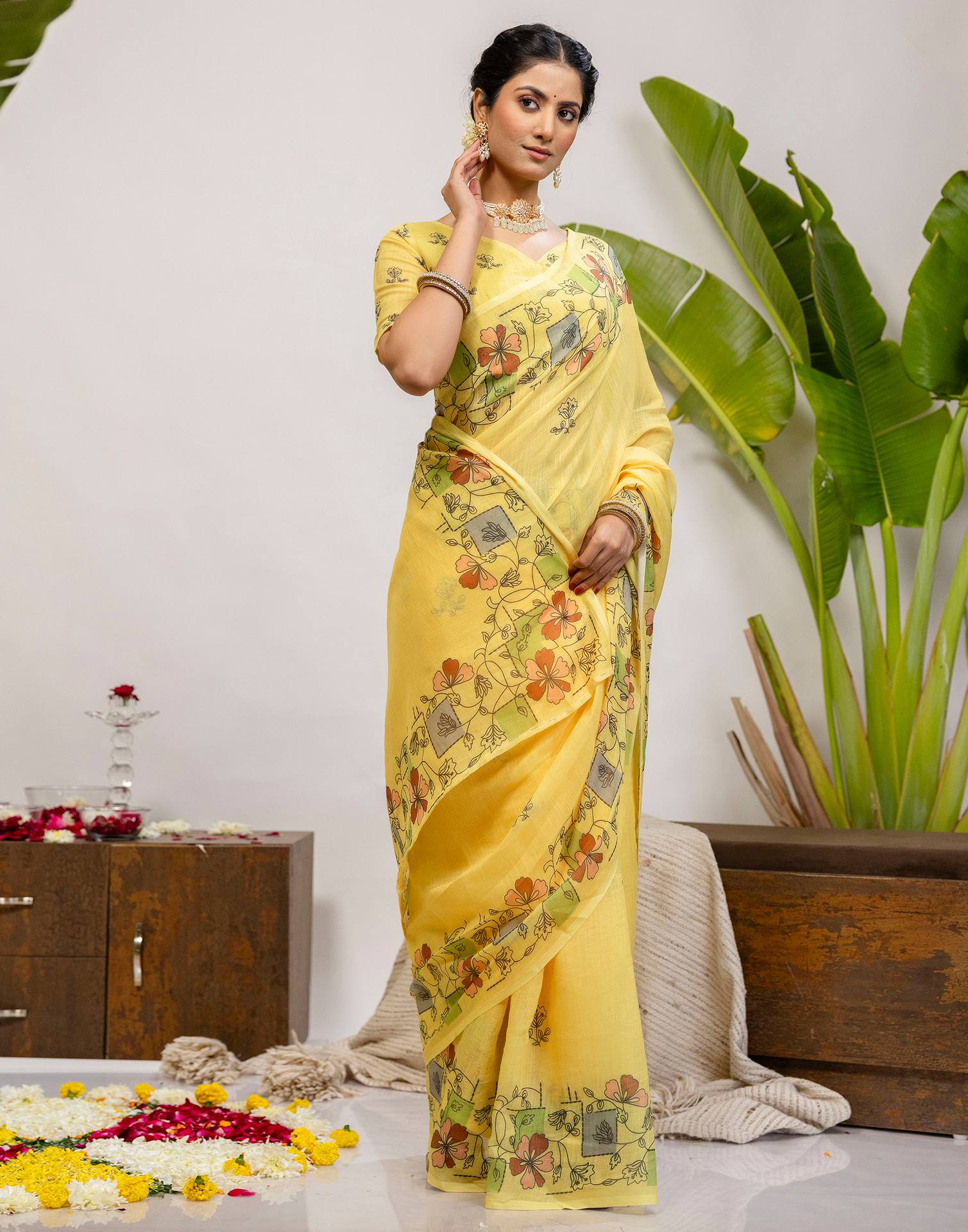 Yellow Cotton Printed Saree - Image 6