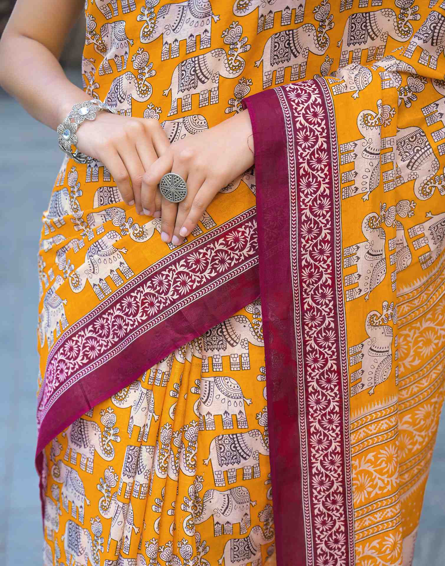 Yellow Cotton Printed Saree - Image 9
