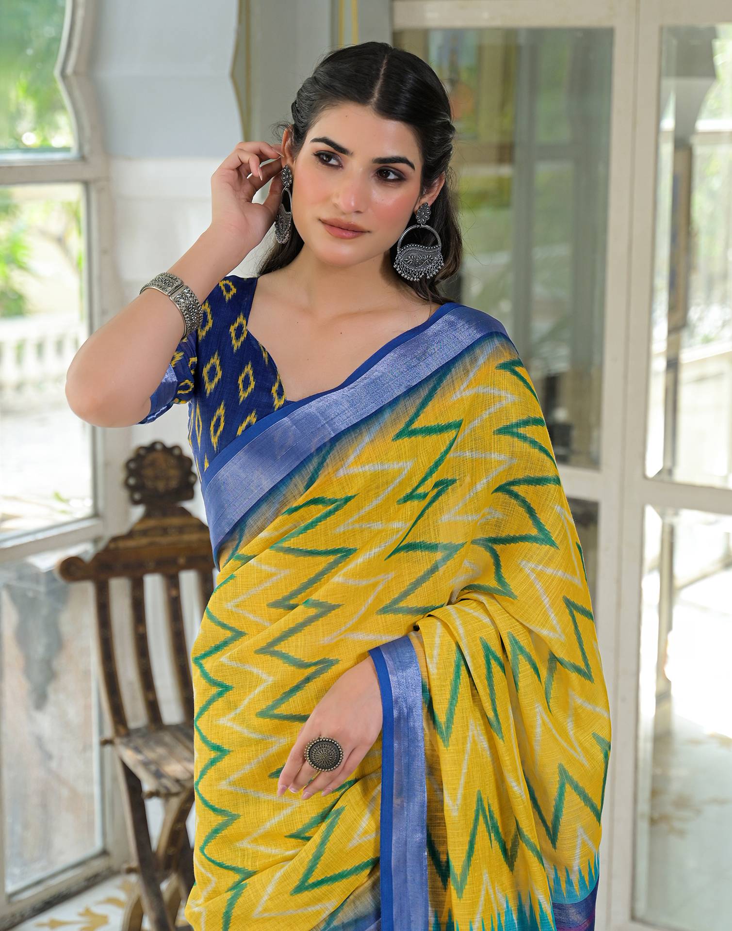Yellow Linen Floral Printed Saree - Image 2