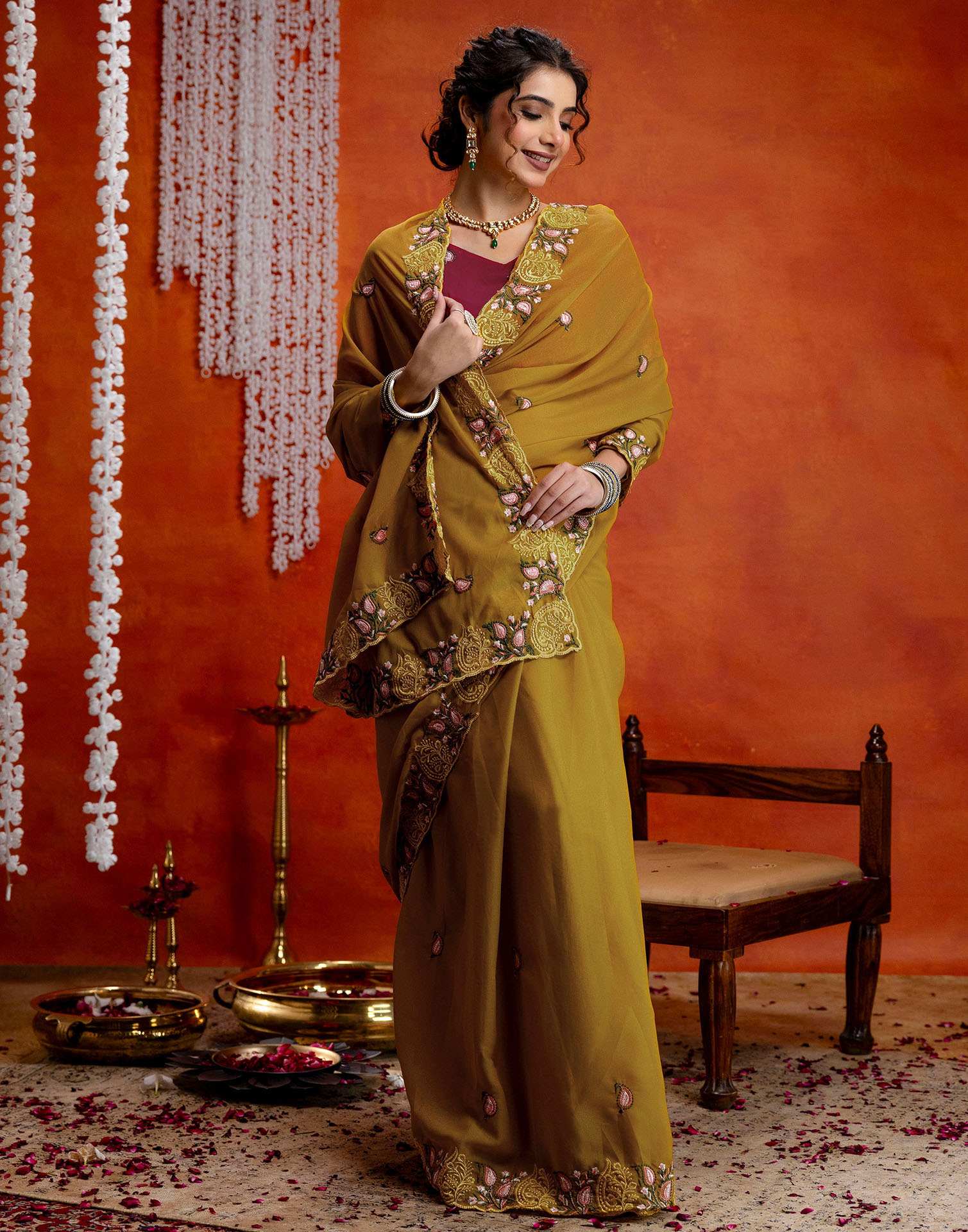 Yellow Shimmer Embroidery Saree - Image 5