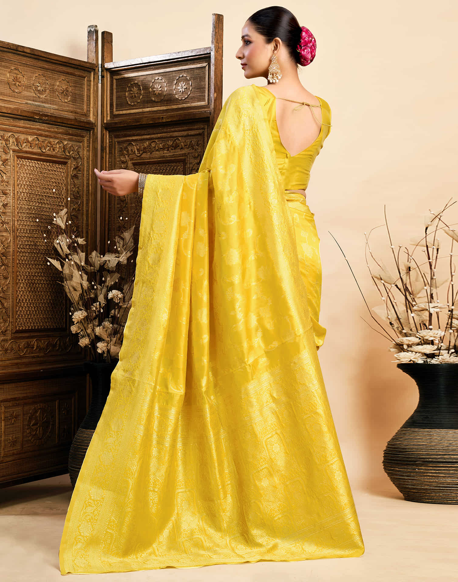 Yellow Silk Woven Banarasi Saree - Image 5