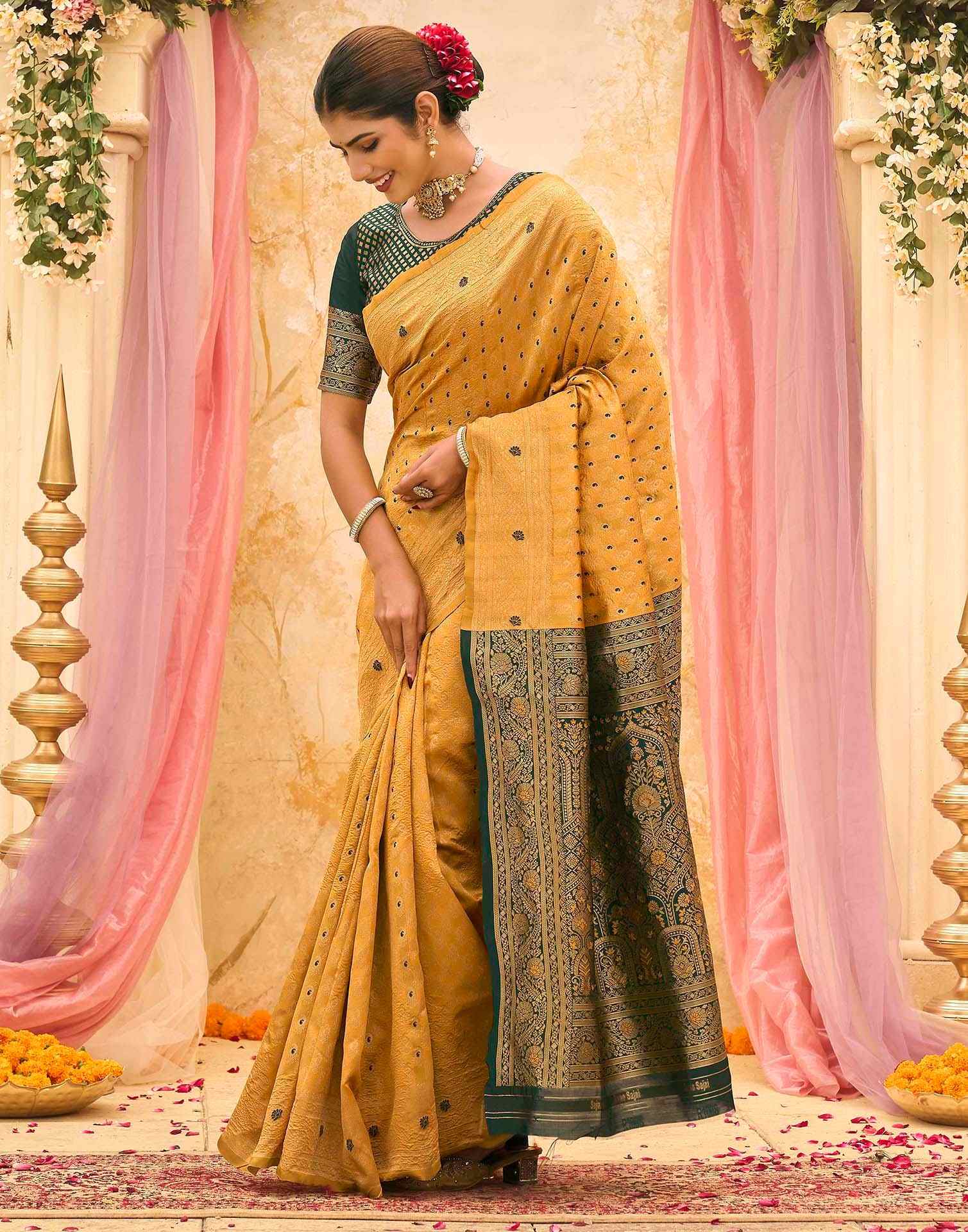 Yellow Silk Woven Banarasi Saree - Image 4