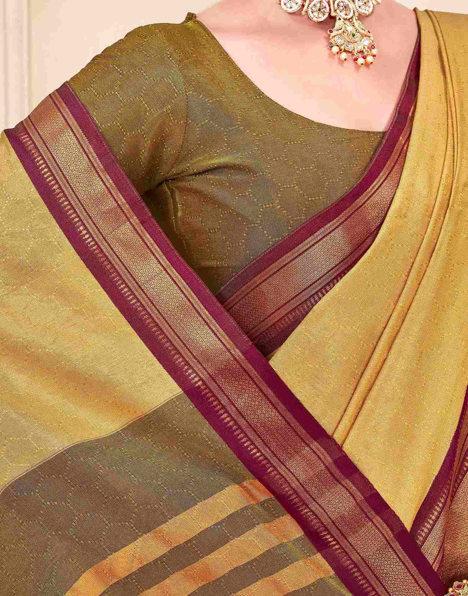 Yellow Silk Woven Kanjivaram Saree - Image 7