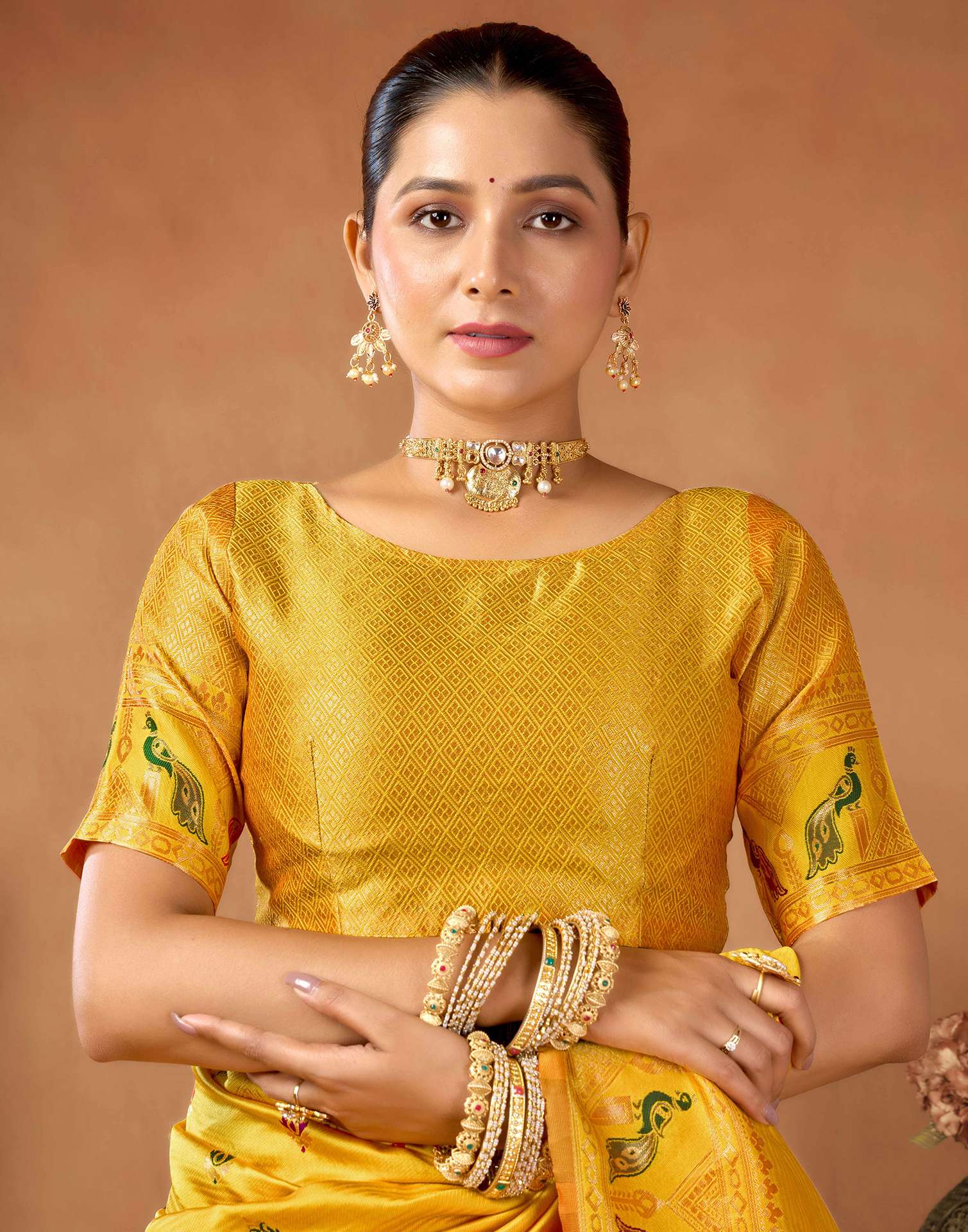Yellow Silk Woven Paithani Saree - Image 8