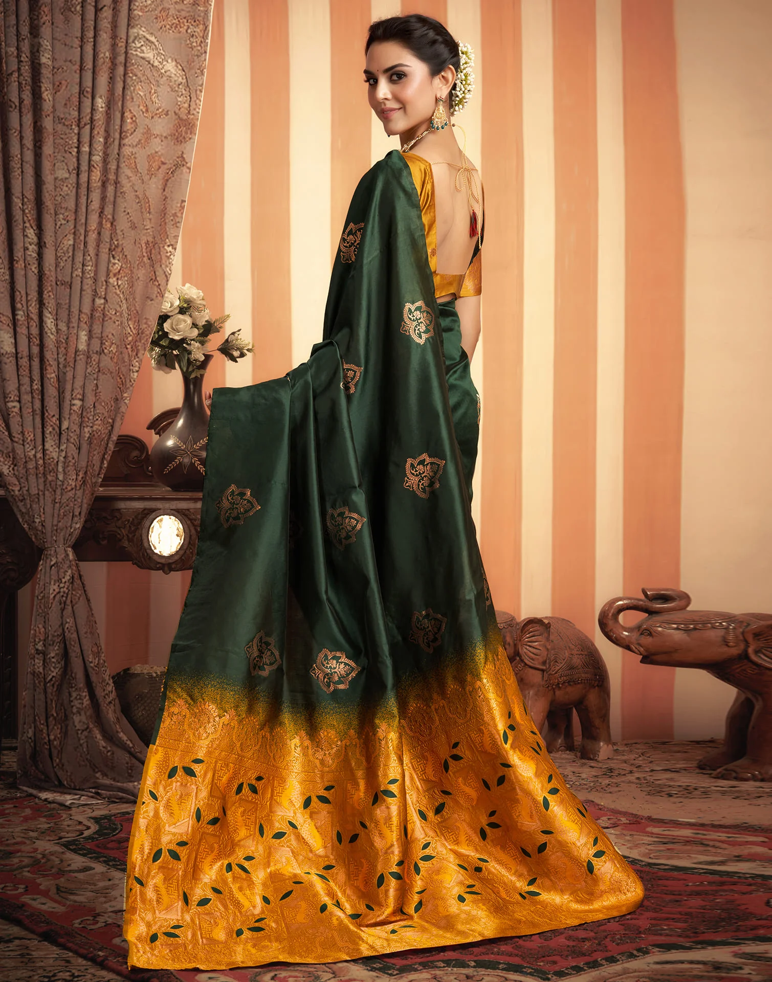 Yellow Silk Woven Banarasi Saree - Image 5