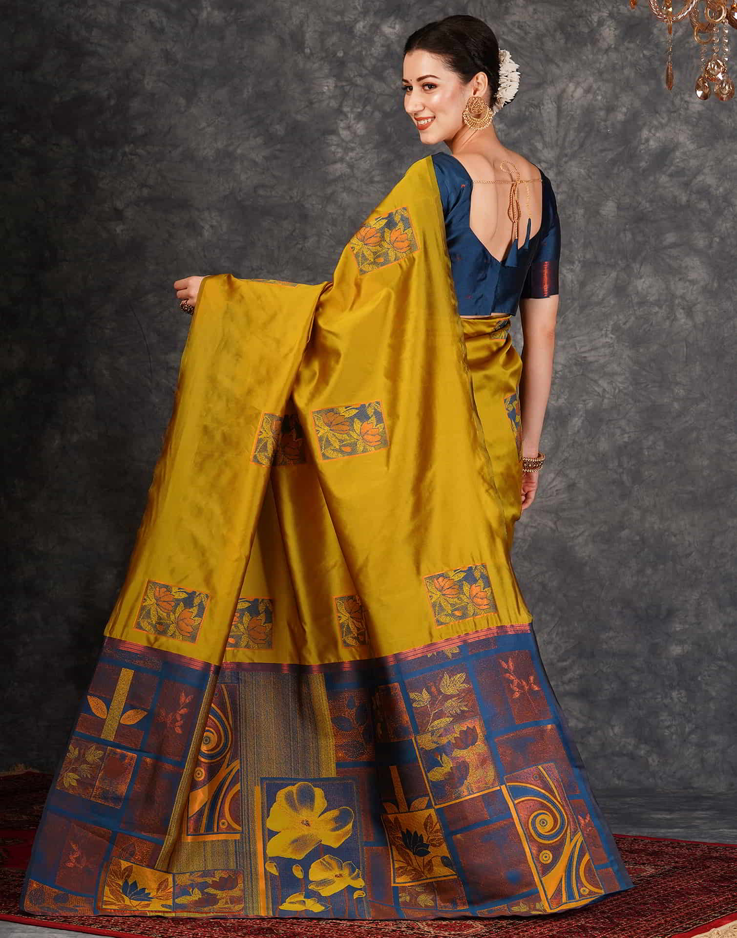 Turmeric Yellow Silk Woven Banarasi Saree - Image 4