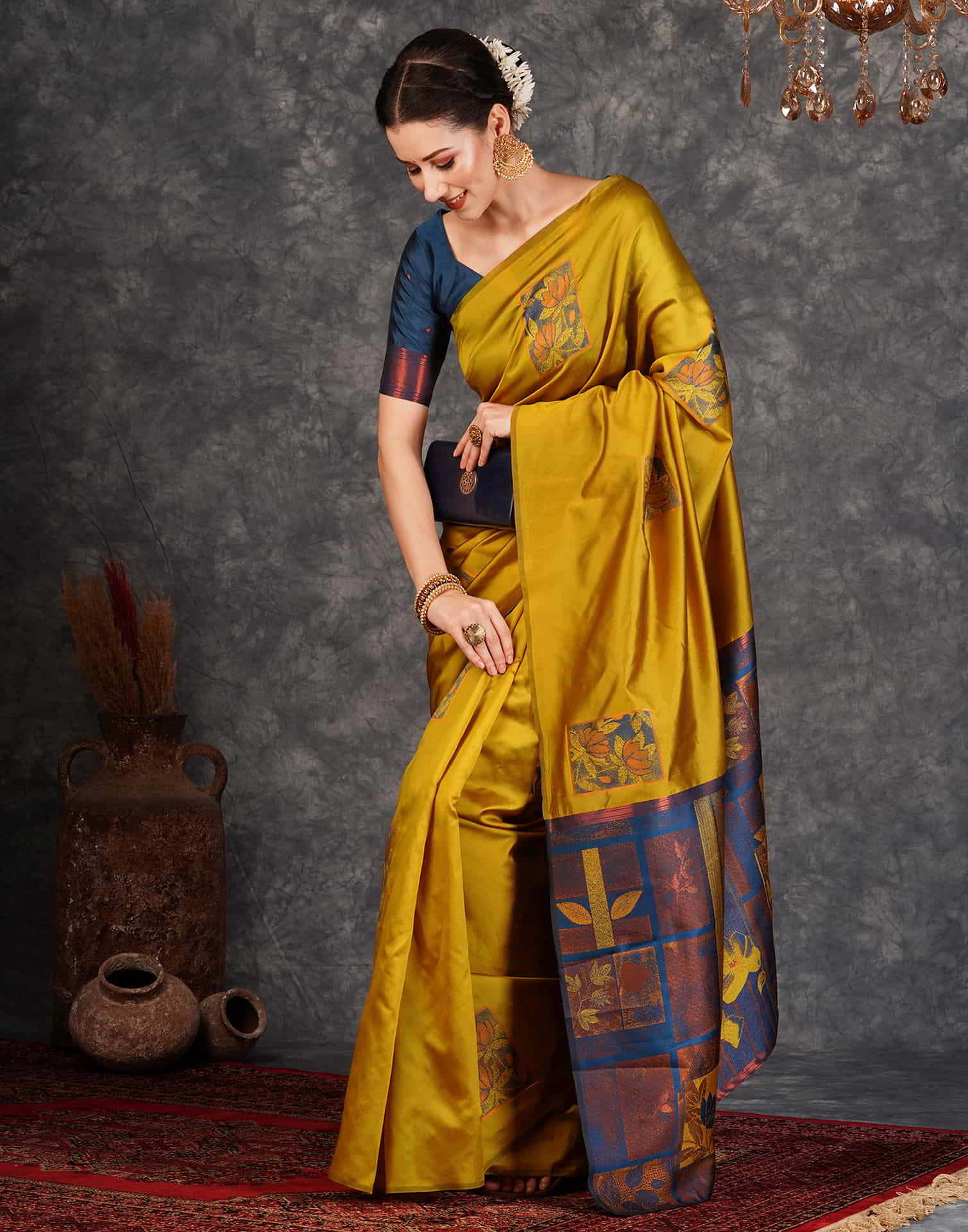 Turmeric Yellow Silk Woven Banarasi Saree - Image 5