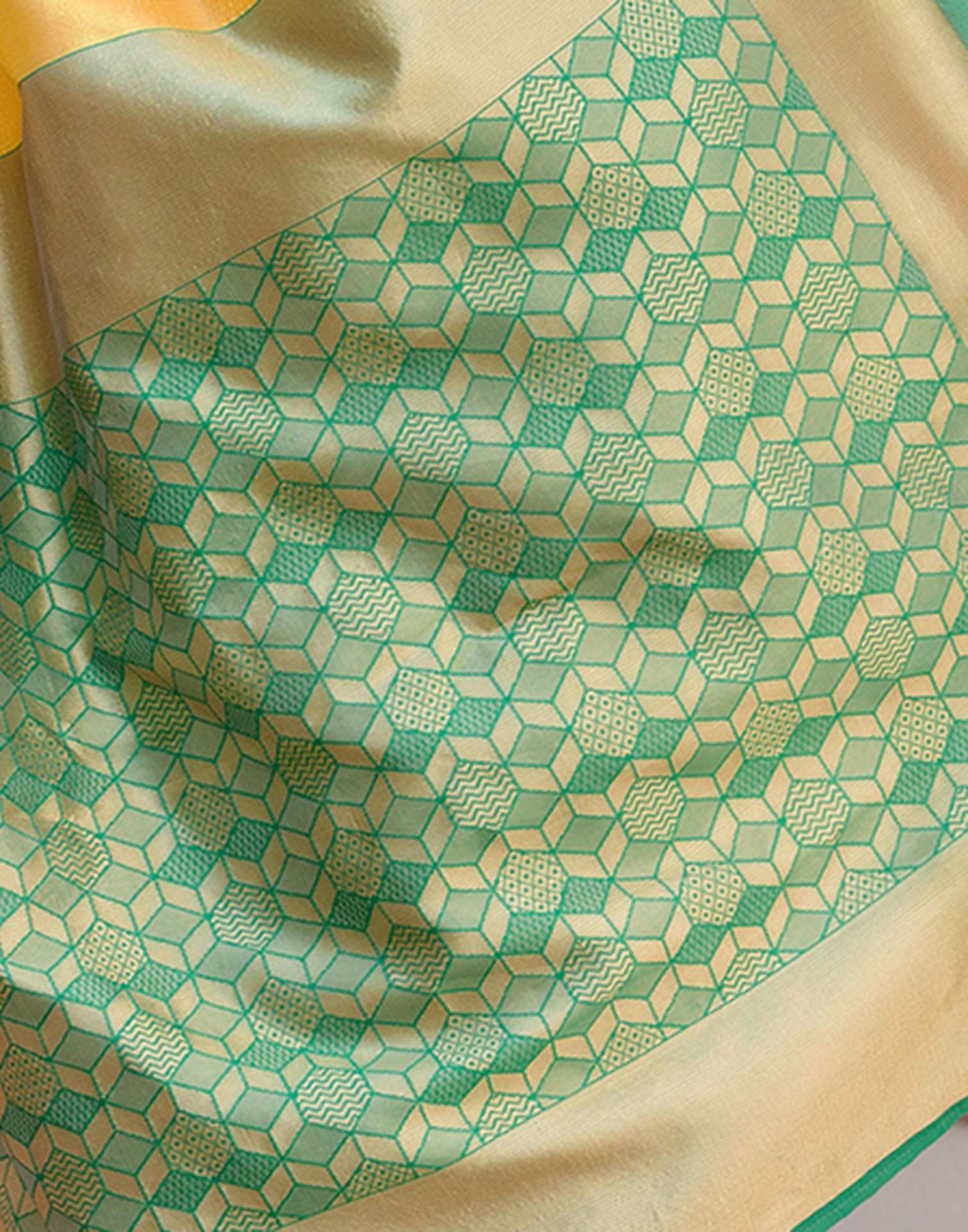 Yellow Silk Woven Kanjivaram Saree - Image 10