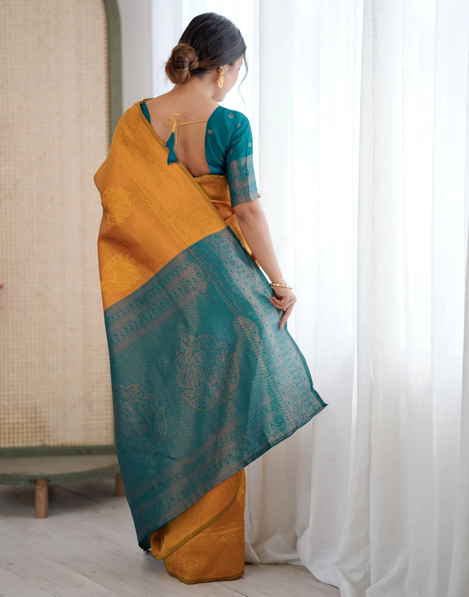 Yellow Silk Woven Saree - Image 7