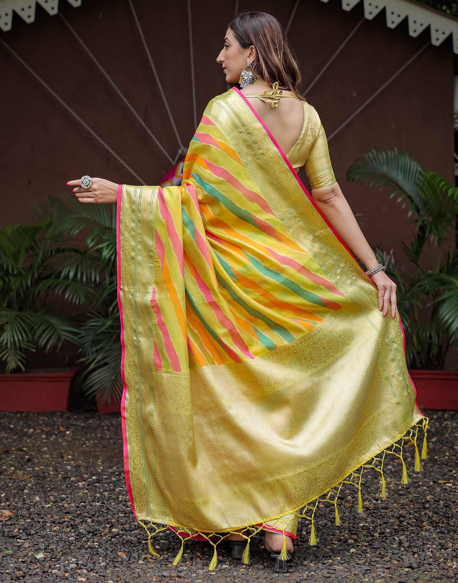 Multicoloured Silk Woven Saree - Image 7