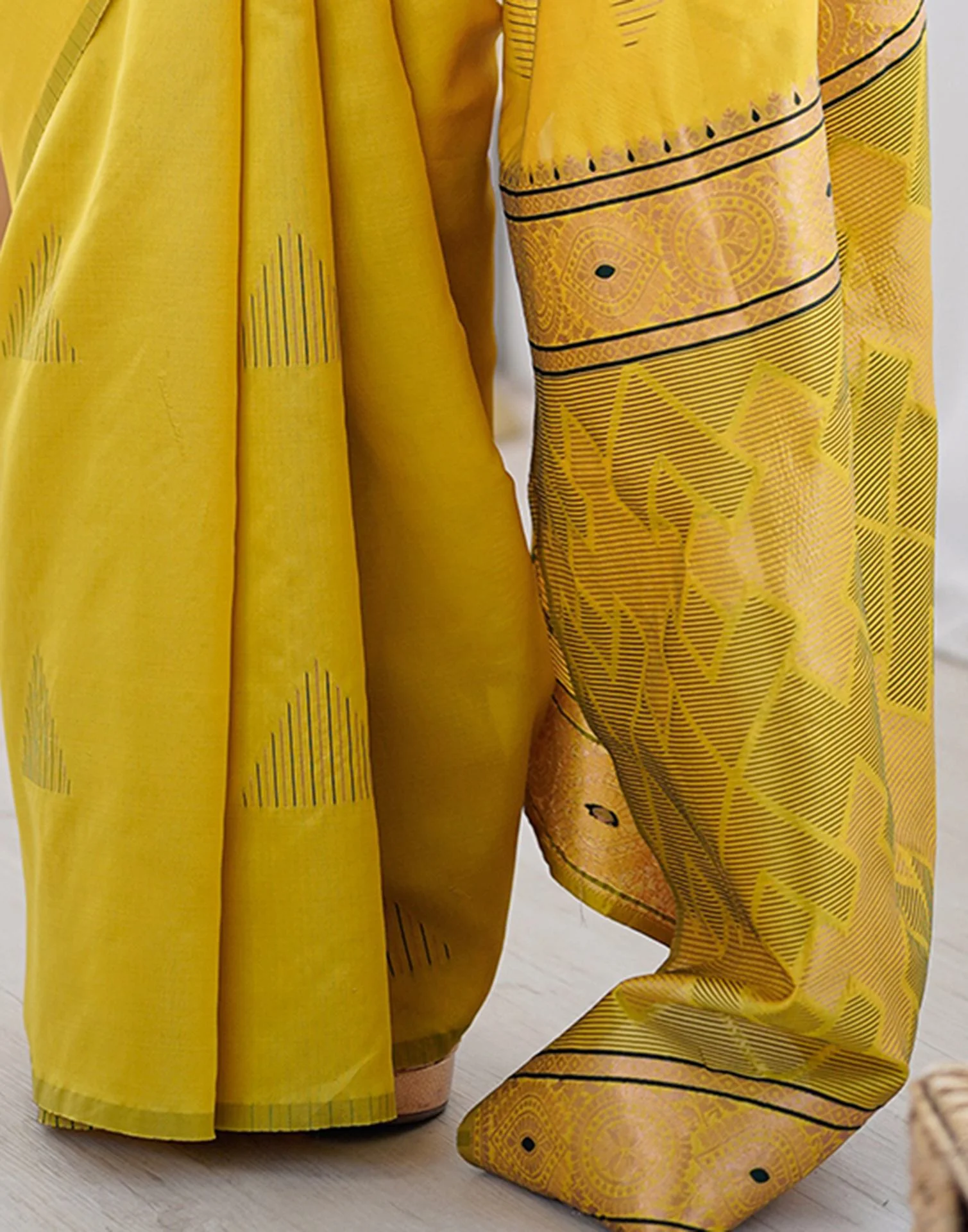 Yellow Silk Woven Saree - Image 12