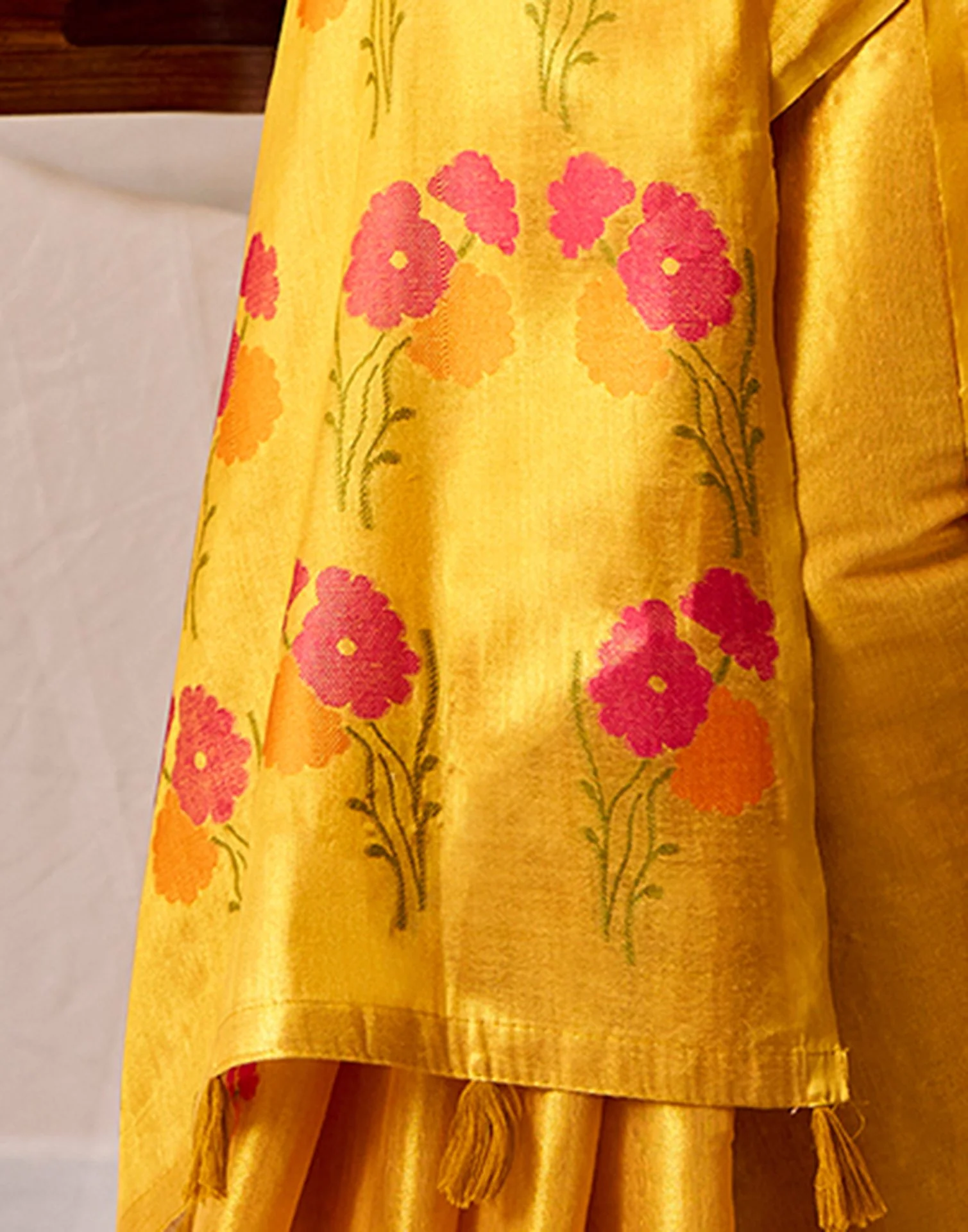 Yellow Tissue Silk Woven Floral Saree - Image 7